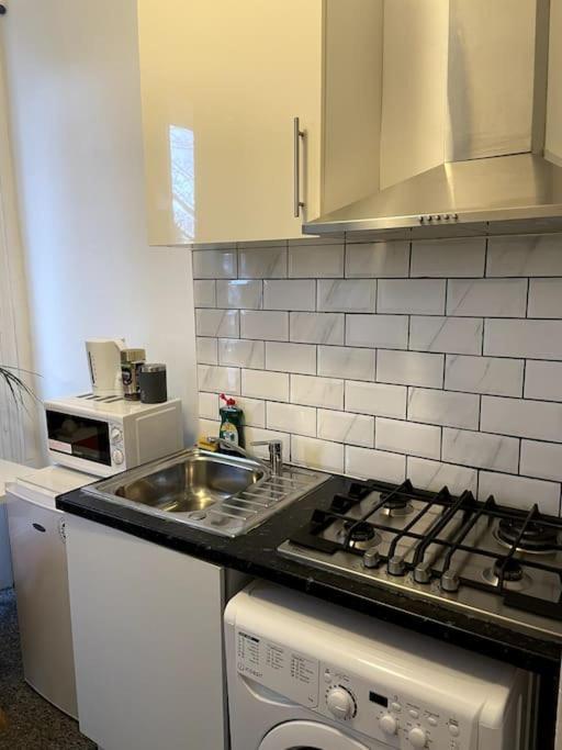 Nice Flat In Heart Of ลอนดอน ภายนอก รูปภาพ