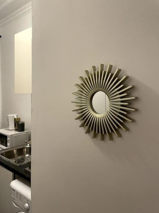 Nice Flat In Heart Of ลอนดอน ภายนอก รูปภาพ